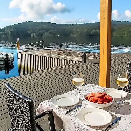 Apartment Rorbuen By Interhome *